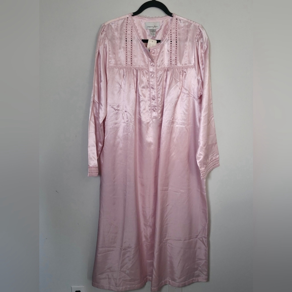 Vanity Fair Pink Satin Chemise Pajama Night Gown Size Large - Picture 8 of 8